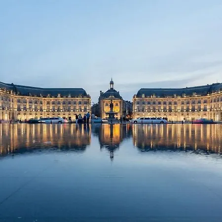 Maisonette Sur Le Bassin! Лантон